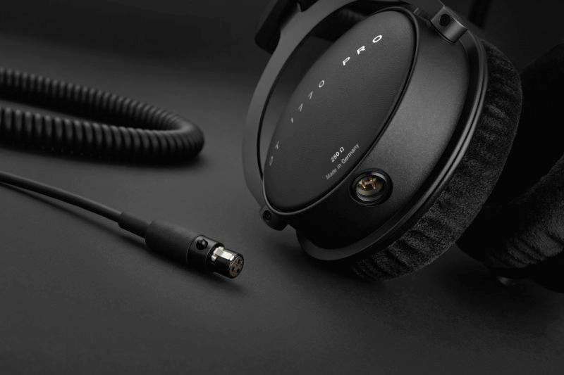 New DT 1770 PRO Studio Headphones from beyerdynamic | audioXpress