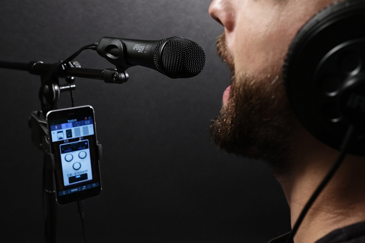  IK Multimedia iRig Mic HD 2 High-Definition Handheld Digital  Microphone for iPhone, iPad, Mac and PC : Musical Instruments