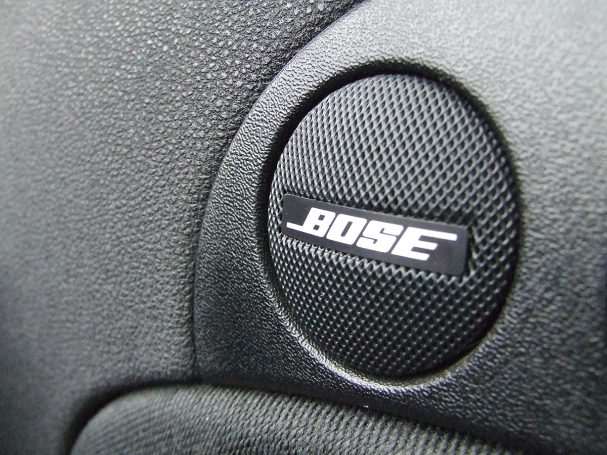 bose premium stereo