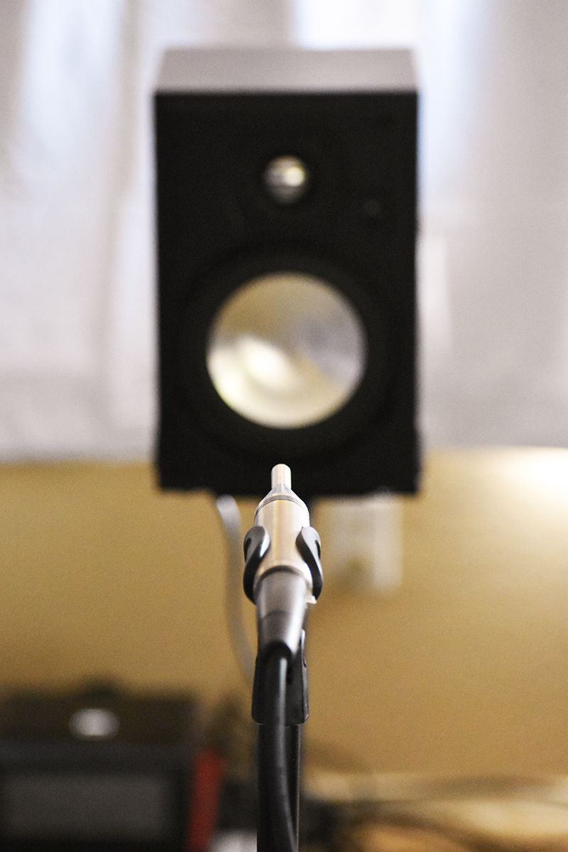 Fresh From the Bench Earthworks M23R Measurement Microphone audioXpress
