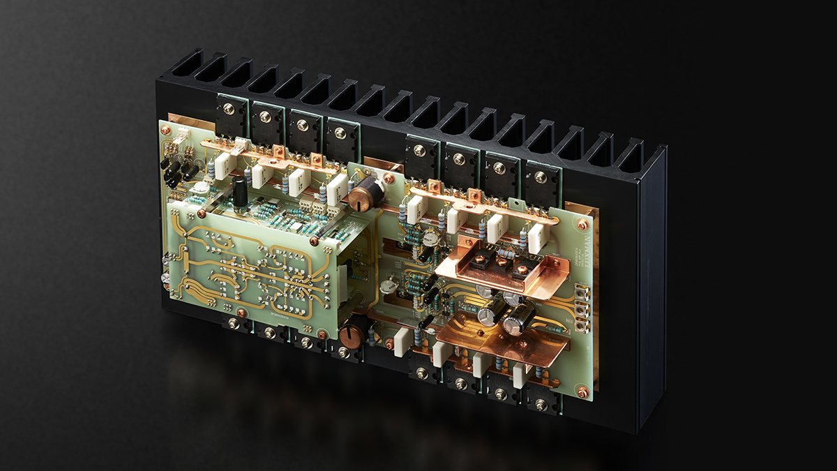 Luxman Announces Flagship M-10X Power Amplifier | audioXpress
